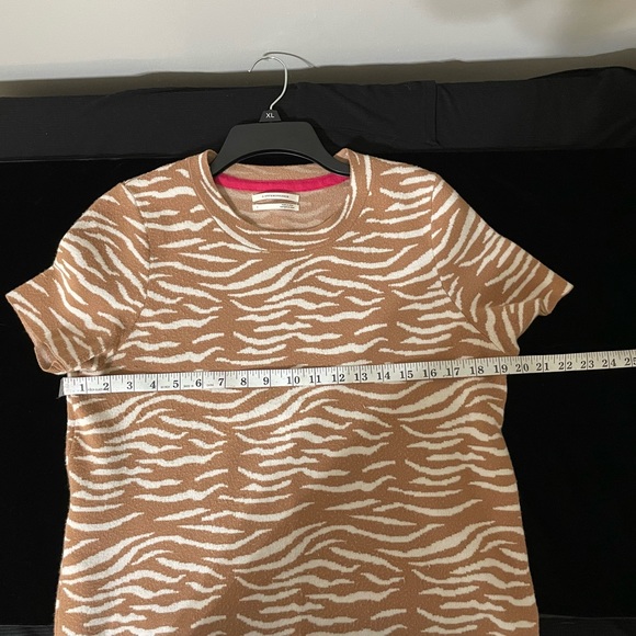 Anthropology Women’s Top Size LG GUC - Picture 10 of 15